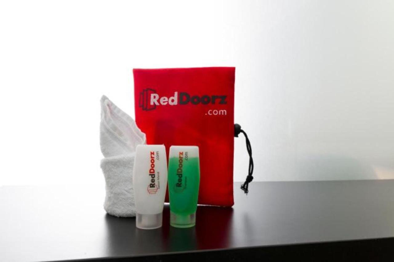 Reddoorz Near Widya Mandala University Sorabaya Extérieur photo