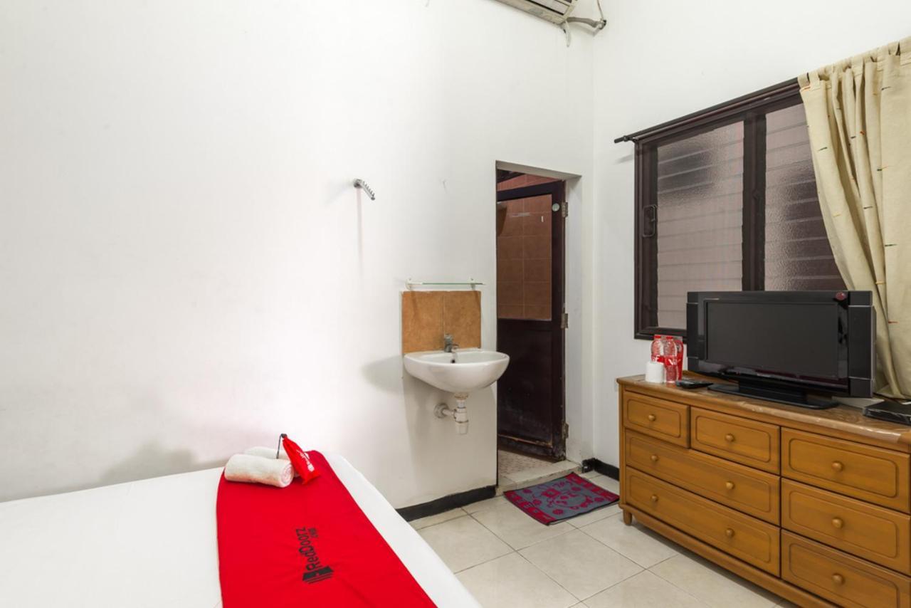 Reddoorz Near Widya Mandala University Sorabaya Extérieur photo